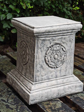 Load image into Gallery viewer, GARDEN SQUARE ROMAN  PLINTH PEDESTAL Aged Stone / STAND ORNAMENT STATUE STAND 27KG
