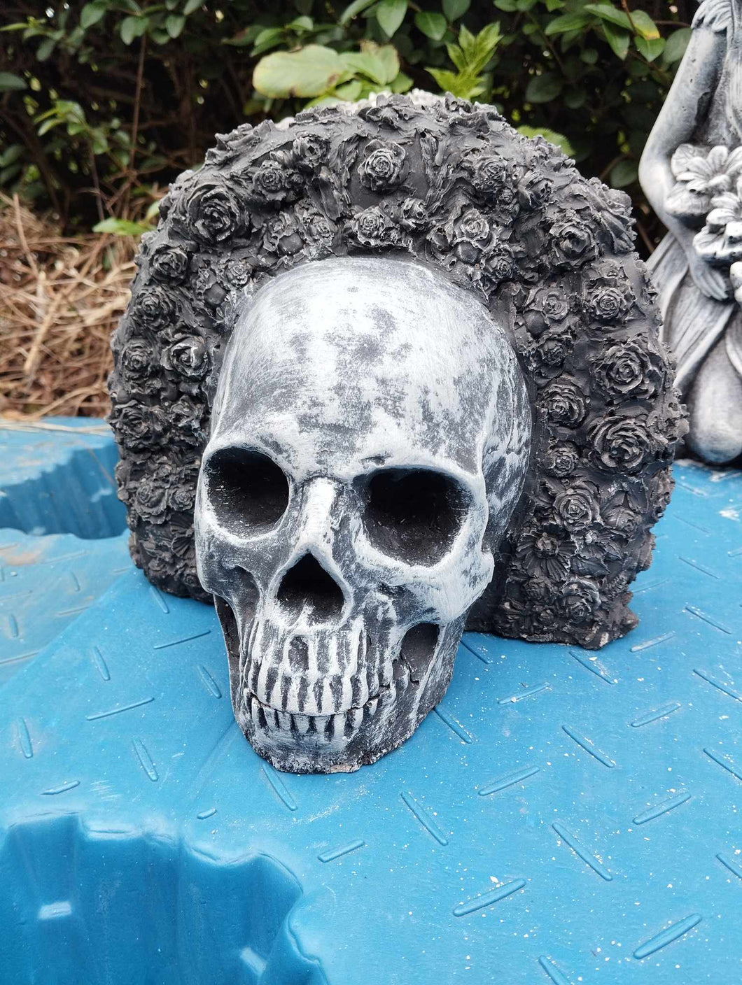 concrete skull day of the dead dia de muertos garden ornament art stone statue