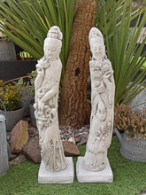 Load image into Gallery viewer, STONE GARDEN PAIR OF AN ORIENTAL Aged Stone Finish FAMILY COUPLE ORNAMENT
