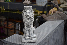Load image into Gallery viewer, Stone Statue Of A Lion With Crown Ornament Reconstituted Stone
